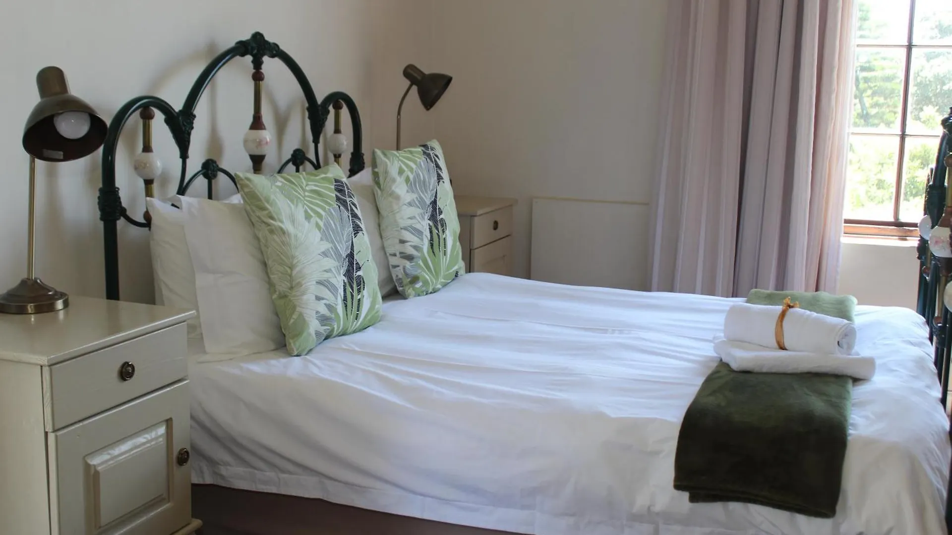 Sir Roys Guest House Port Elizabeth