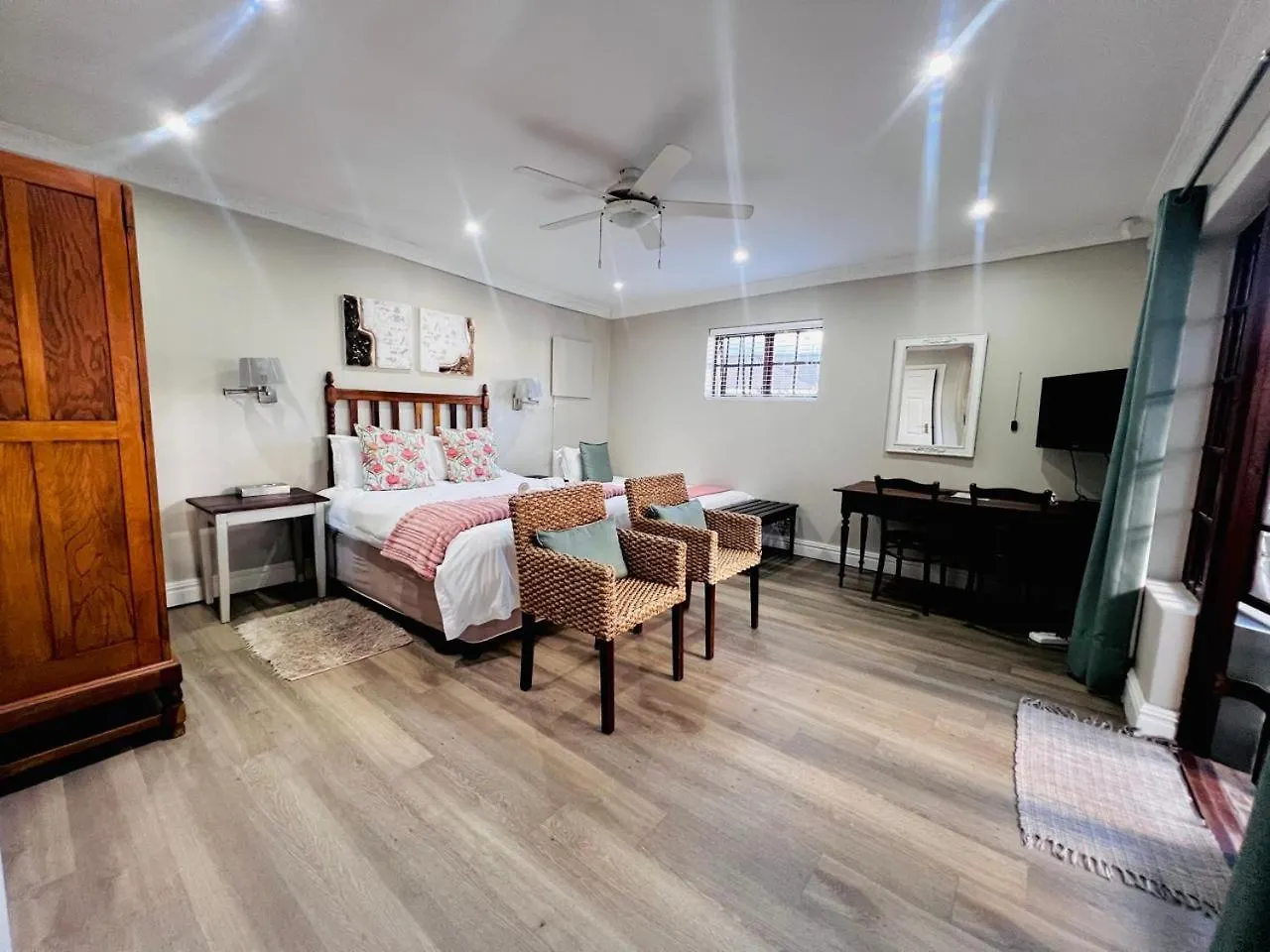 ****  Sir Roys Guest House Port Elizabeth South Africa
